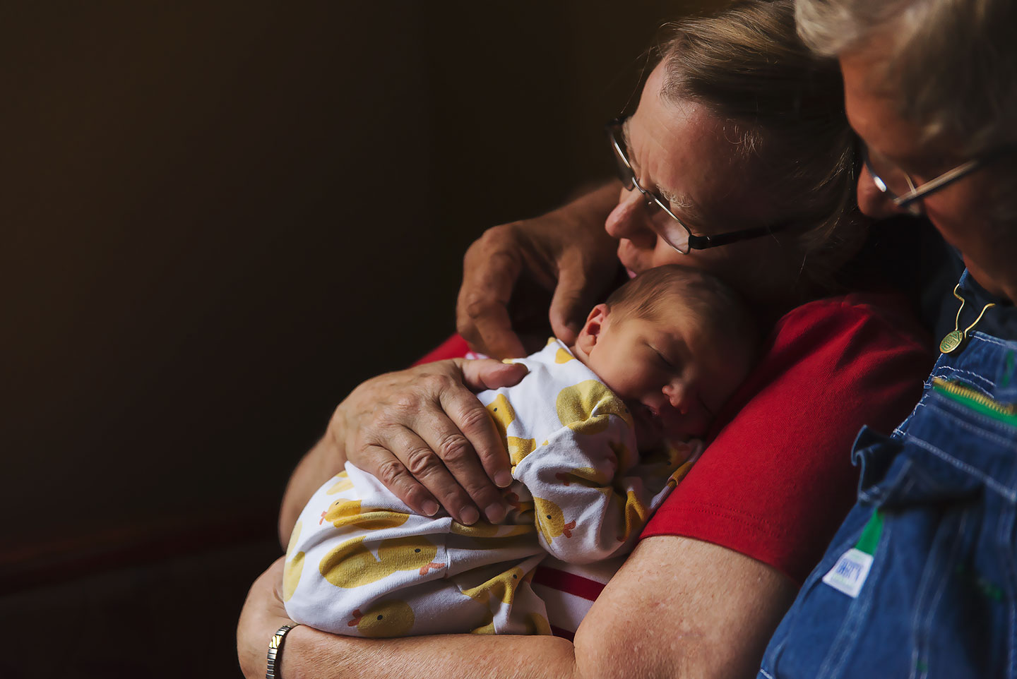 Family and newborn Photographer in Batavia NY