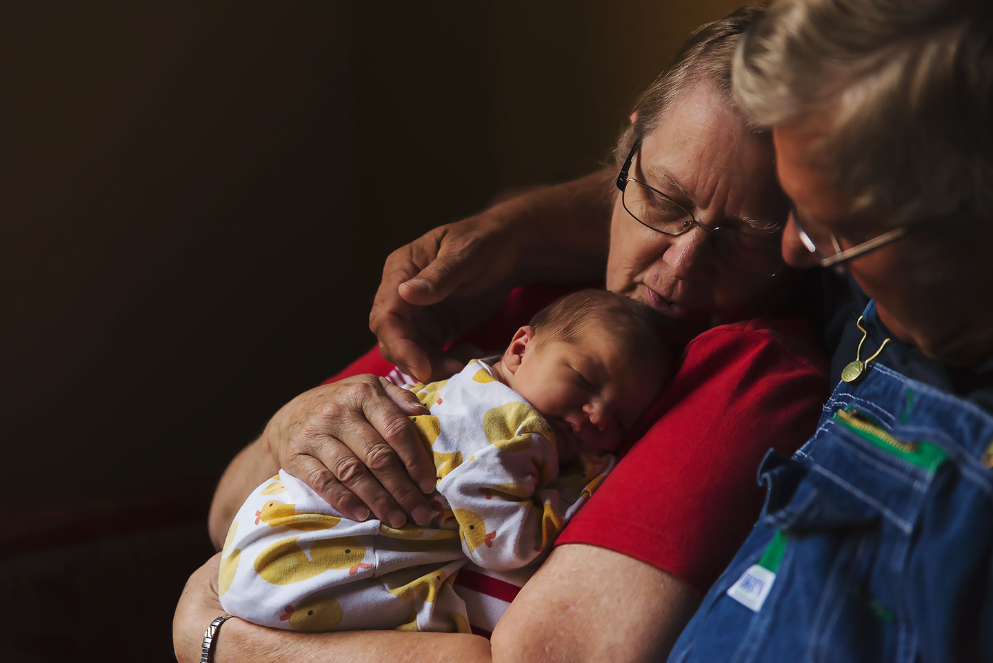 Family and newborn Photographer in Batavia NY