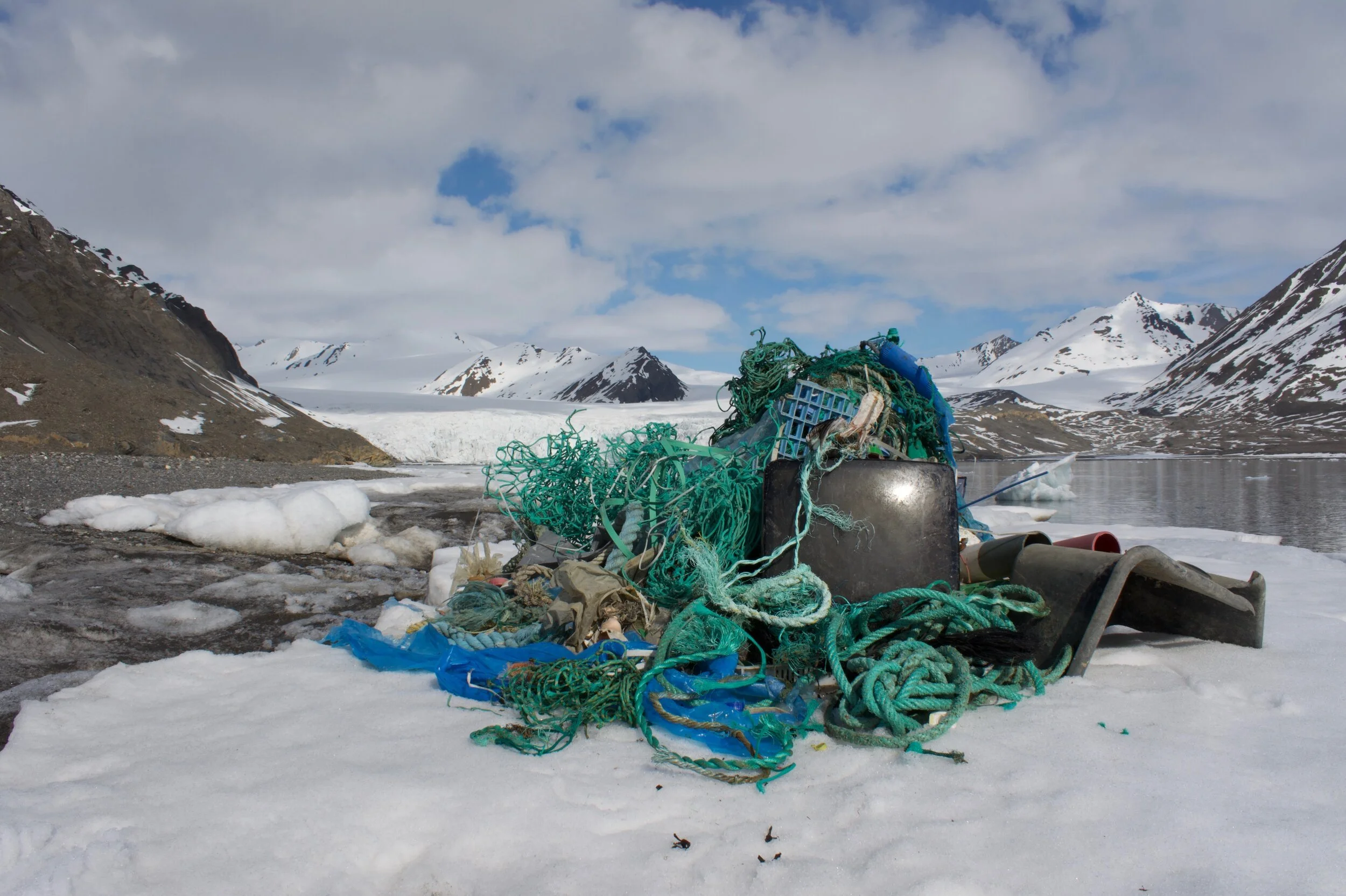  To learn more about my Arctic Plastic project, please visit the  photography  section of this website.  