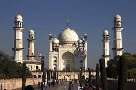 Strange but True Hollywood Stories -- Escape from India