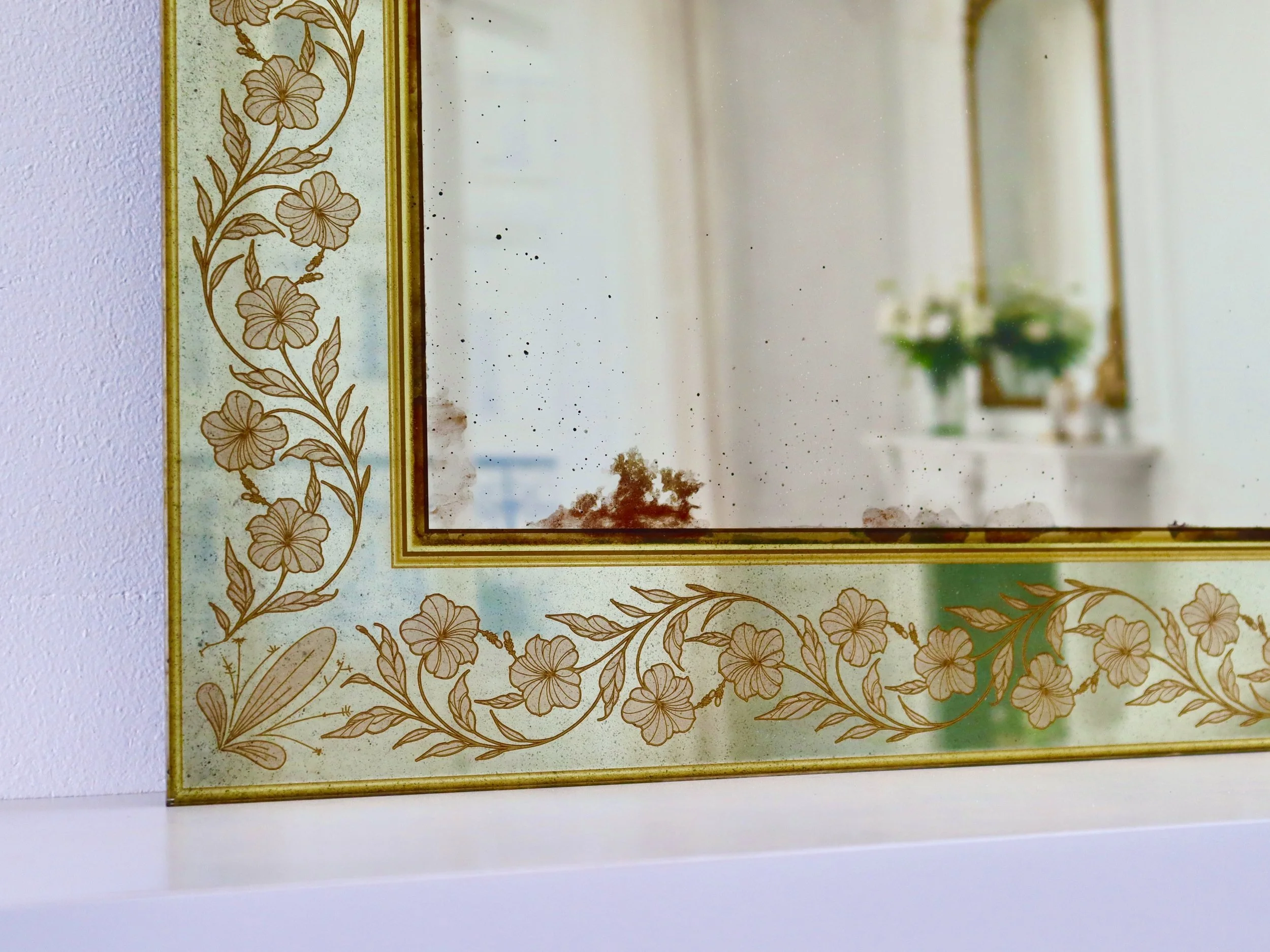 Louis Philippe in Floral Vérre Églomise (Green) - BLC.jpg