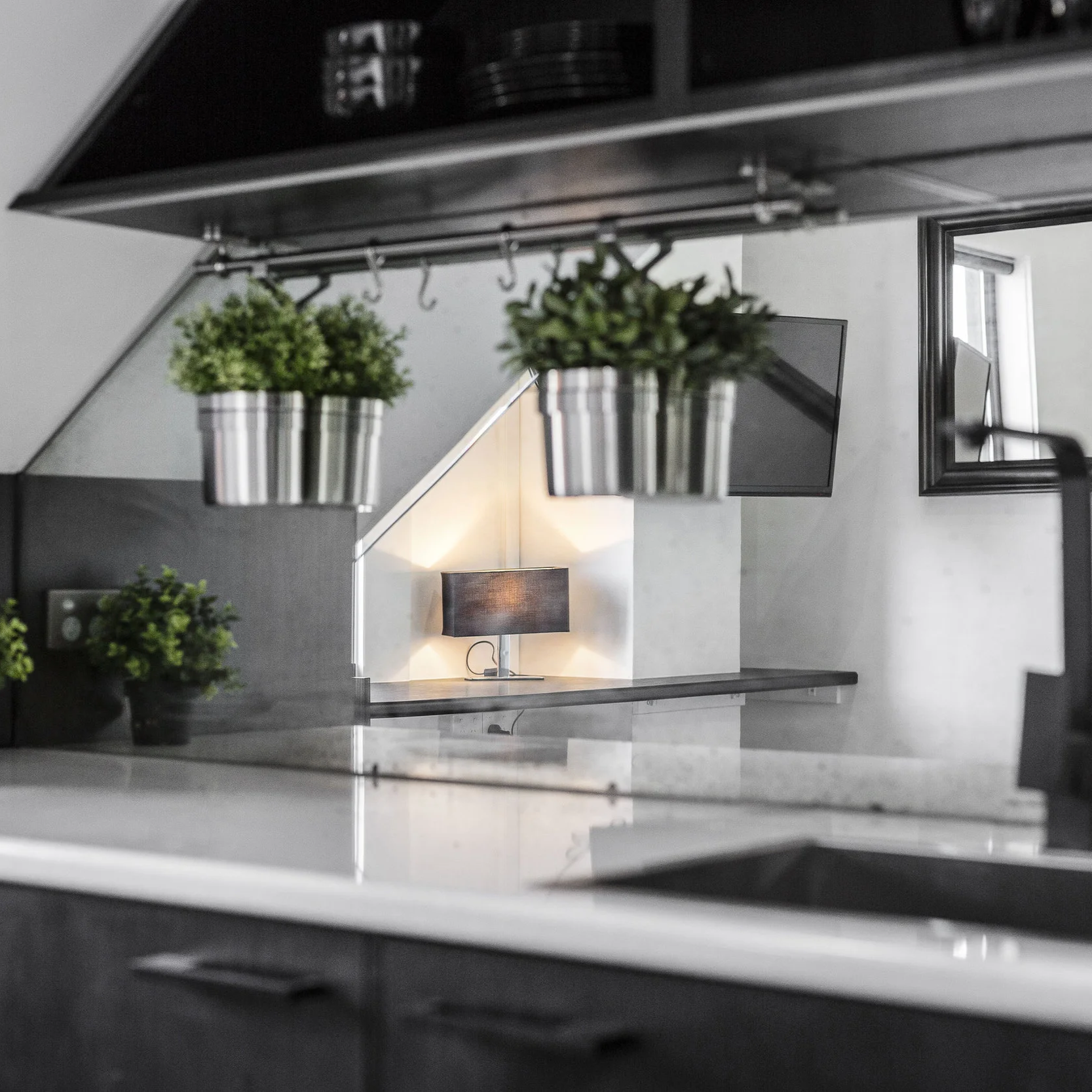 Toughened+Mirror+Splashback