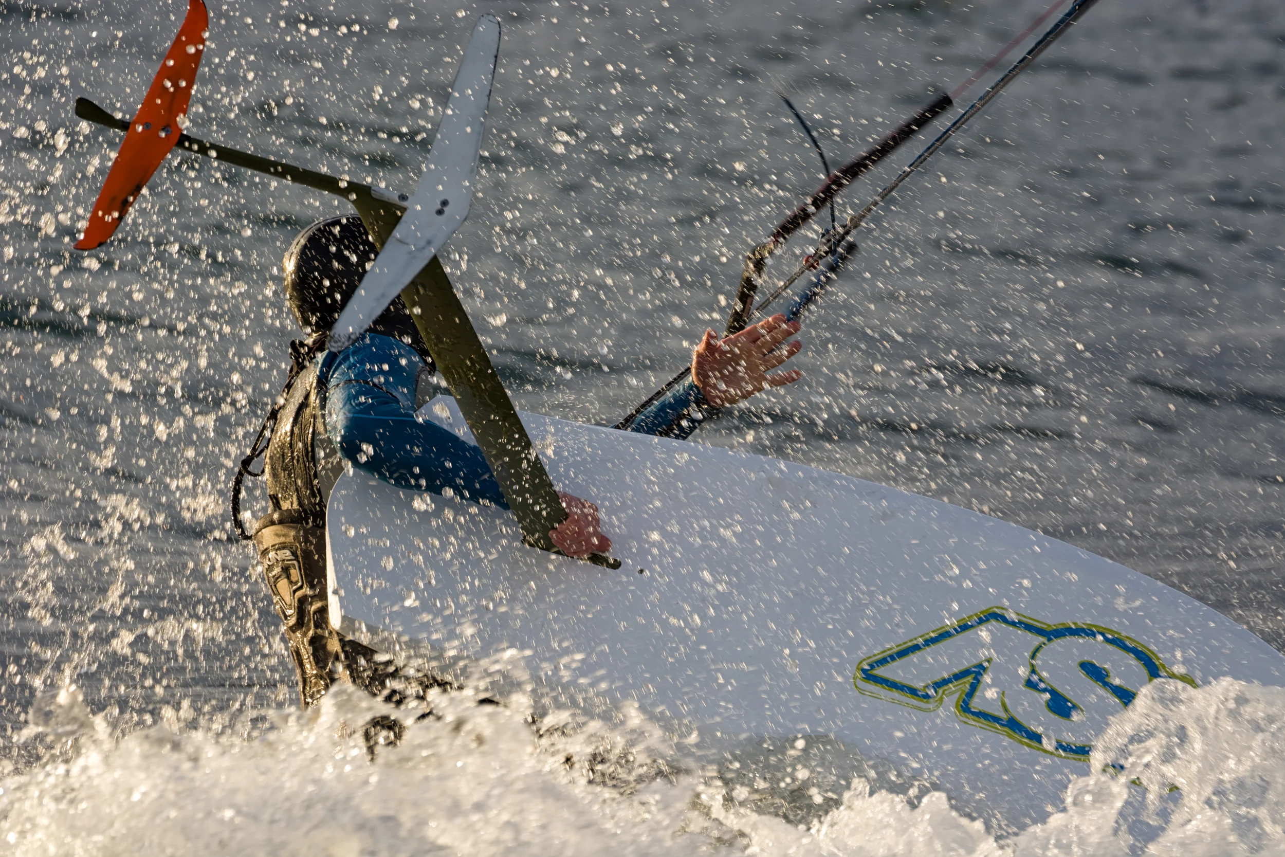 Kiter in Surf