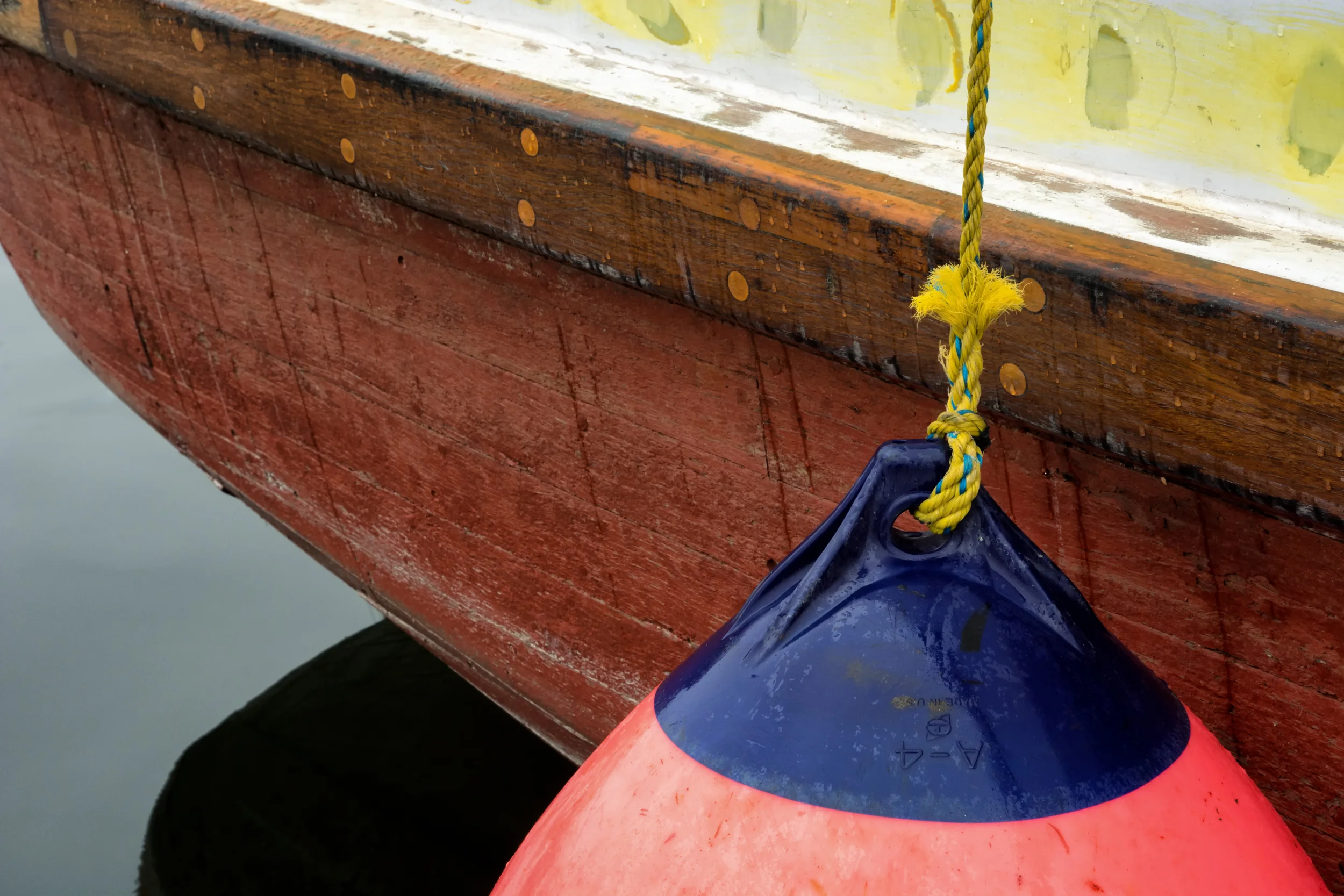 Fender and Wooden Hull.jpg