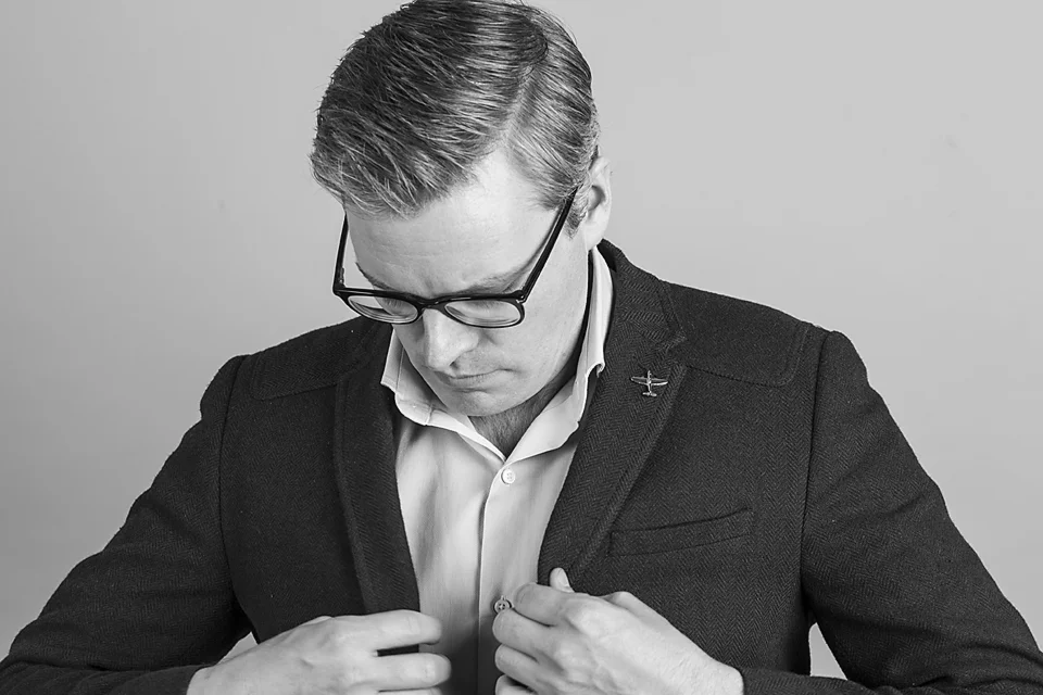 Portrait of bespoke chandelier maker George Singer. www.georgesinger.co.uk