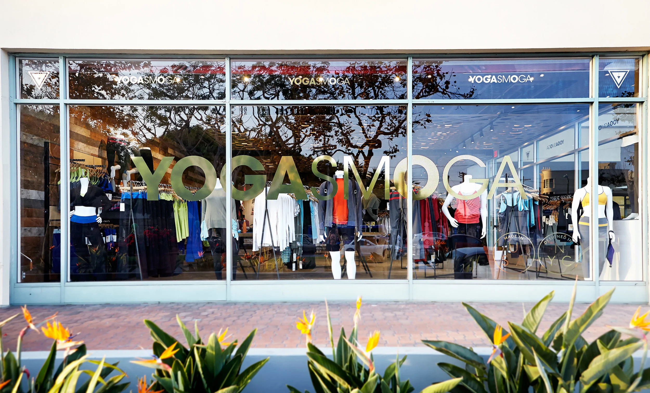 YOGASMOGA_-SHOP_BRENTWOOD_0176-copy.jpg