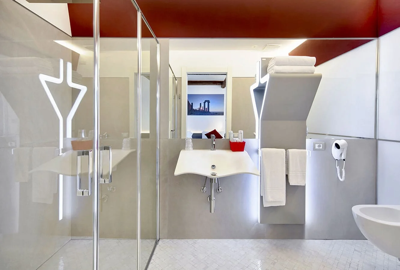 40-Double Room 03+1.jpg