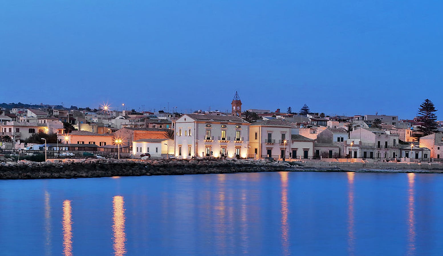 01-Landscape 02_Nightime+1.jpg