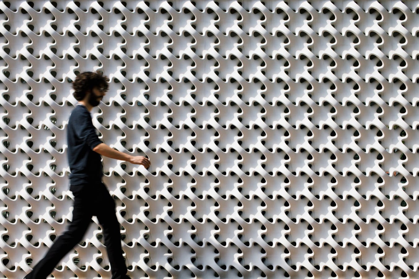 Erwin Hauer: Light-Diffusing Architectural Walls