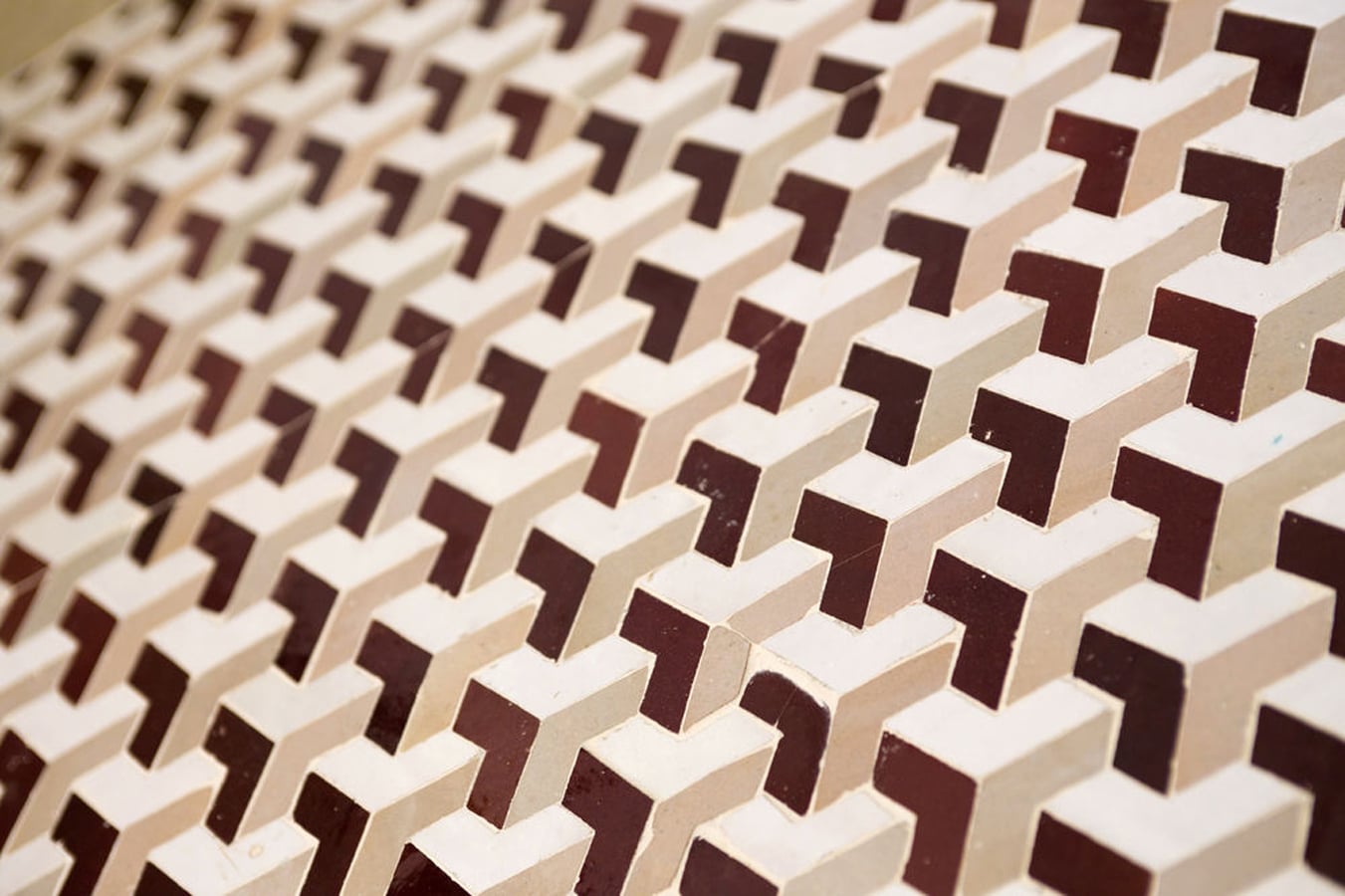 21-Superior Room_Red 03_Tile+1.jpg