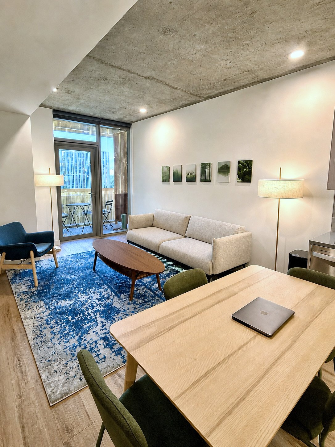 Sol Modern 2668.JPG