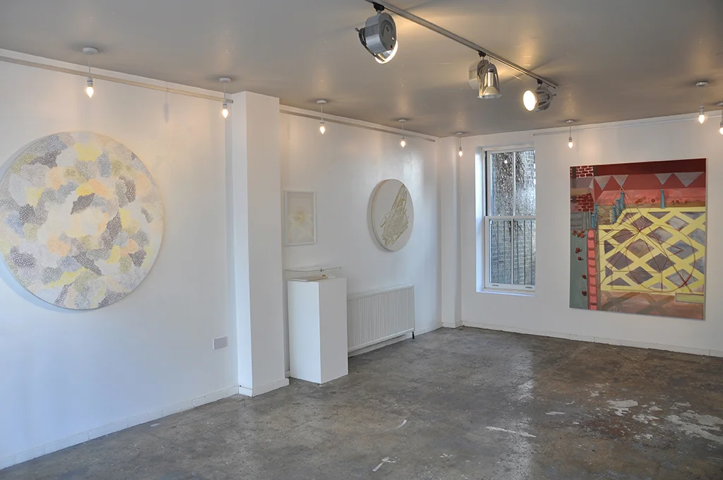 Final days of A Public Signature, The Invisible Line, London