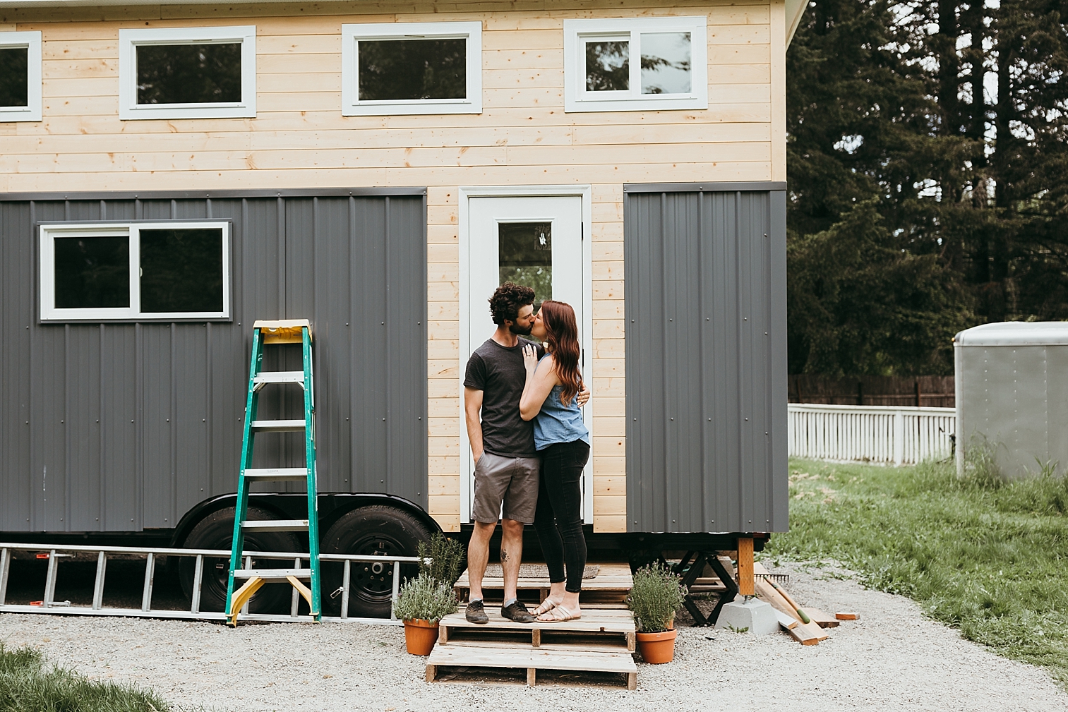 Tiny-Home-Engagement-Session_0015.jpg