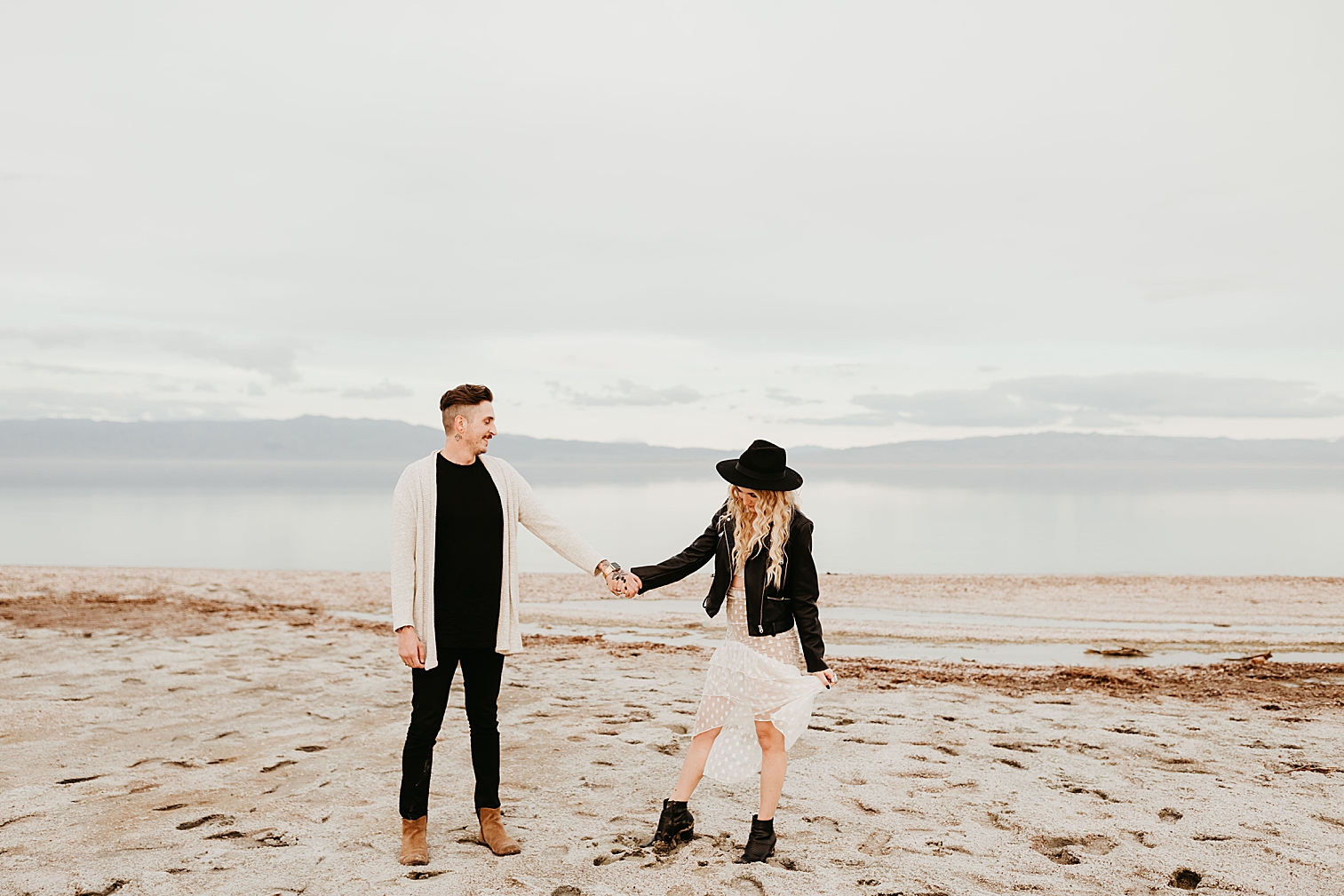Salton-Sea-Engagement-Session-36.jpg