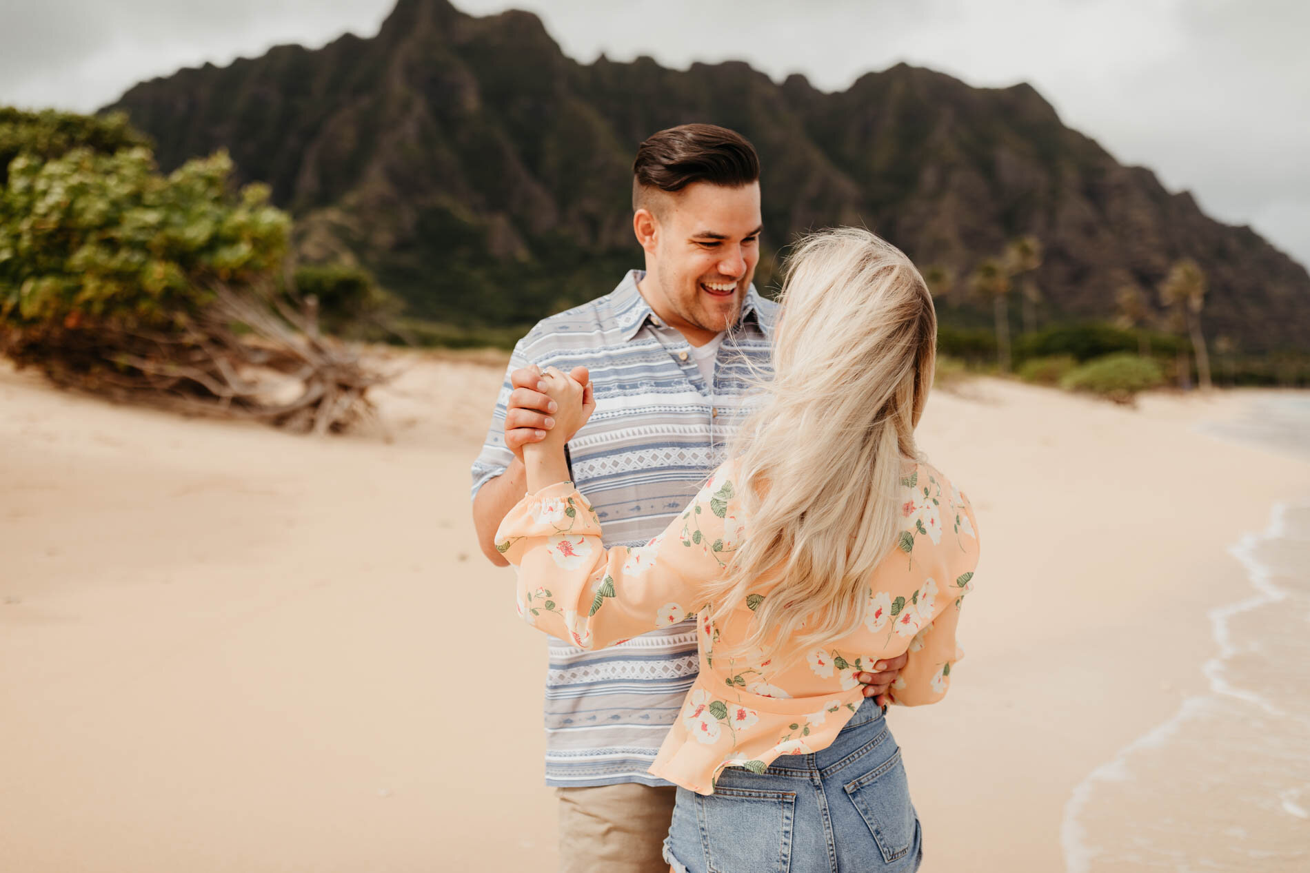 Oahu-Kualoa-Ranch-Engagement-Session-3.jpg