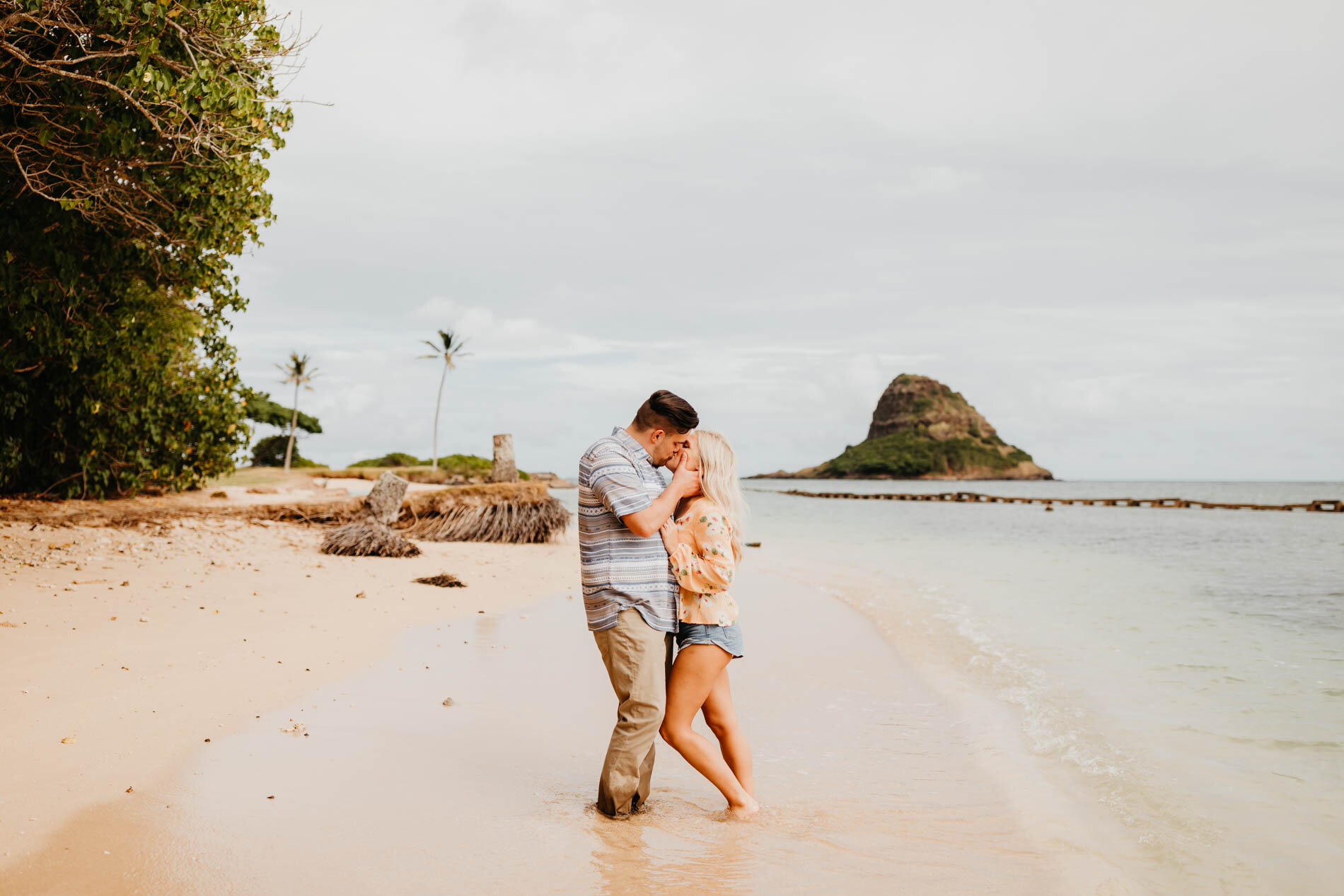 Oahu-Kualoa-Ranch-Engagement-Session-16.jpg