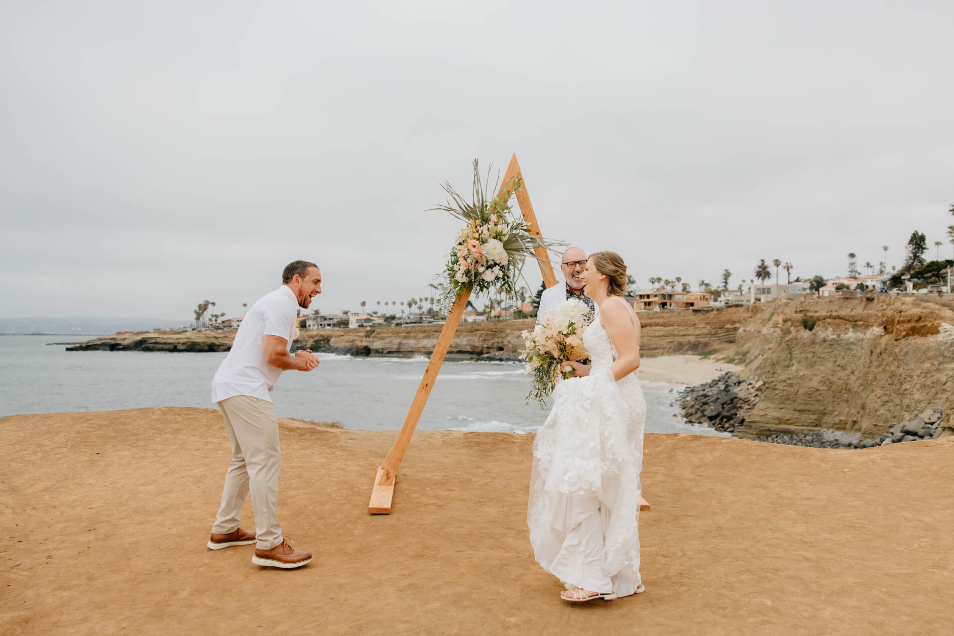 sunset-cliffs-elopement-7.jpg