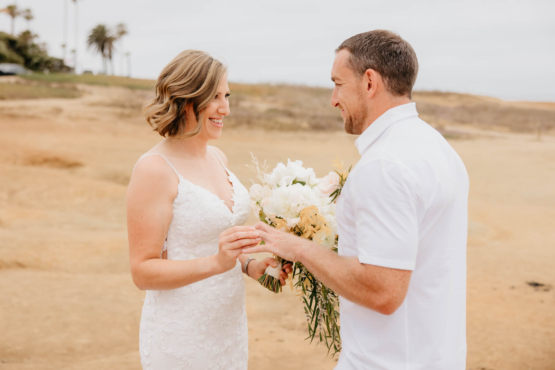 sunset-cliffs-elopement-19.jpg