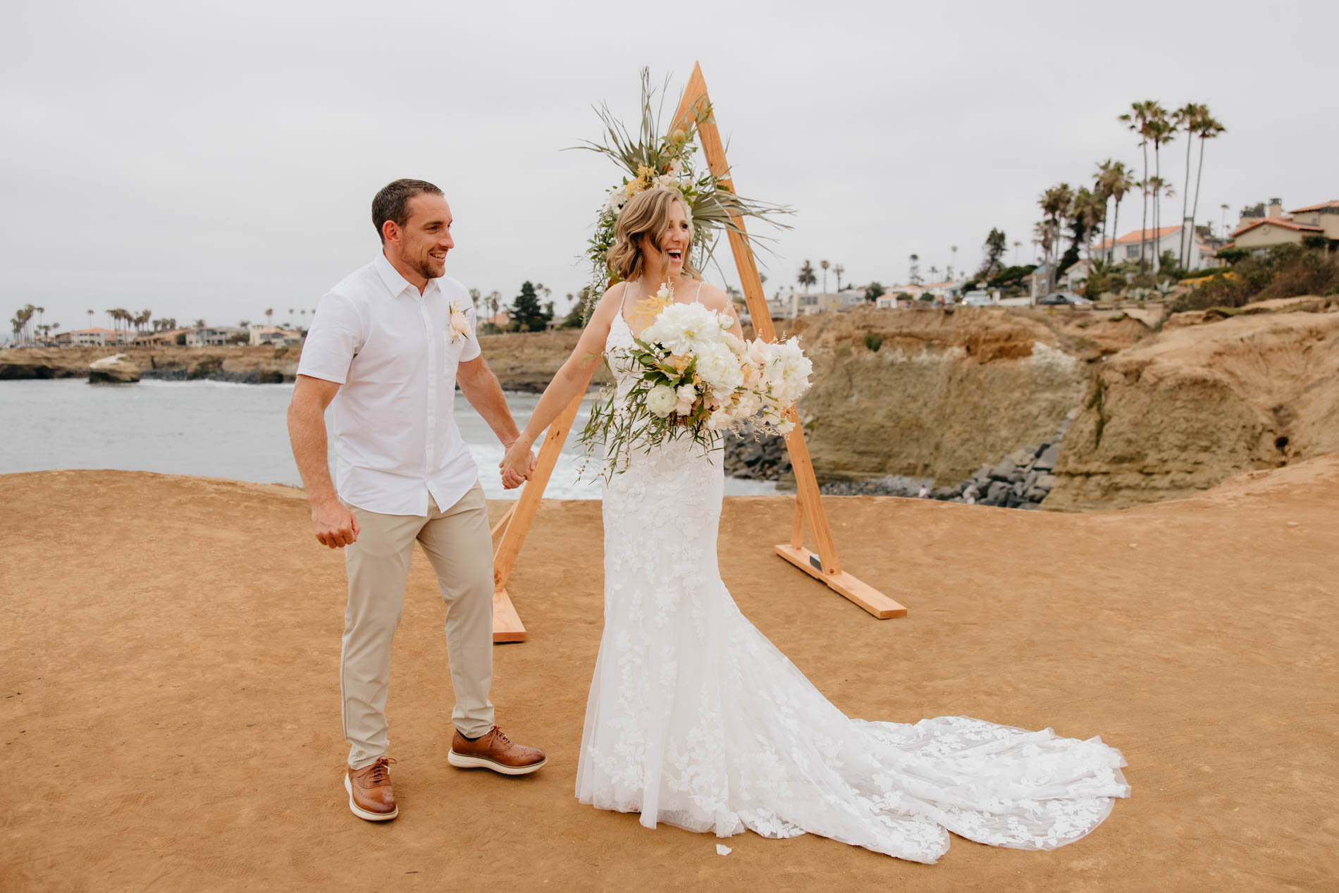 sunset-cliffs-elopement-24.jpg