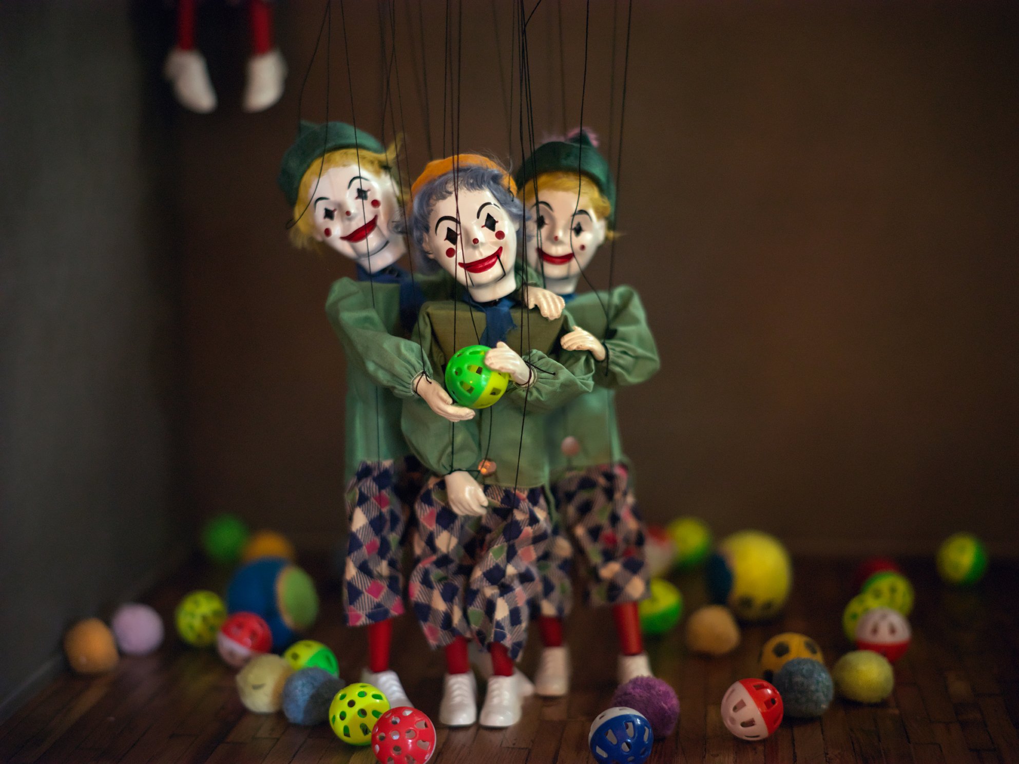 4-green-clowns-B_3769_fixed.jpg