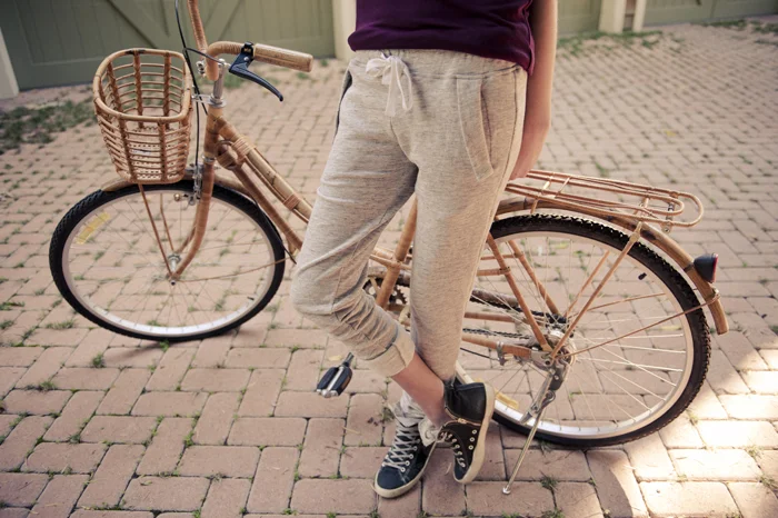 flap-pocket-sweat-pants.jpg