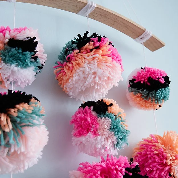 pom-pom-mobile-1.jpg