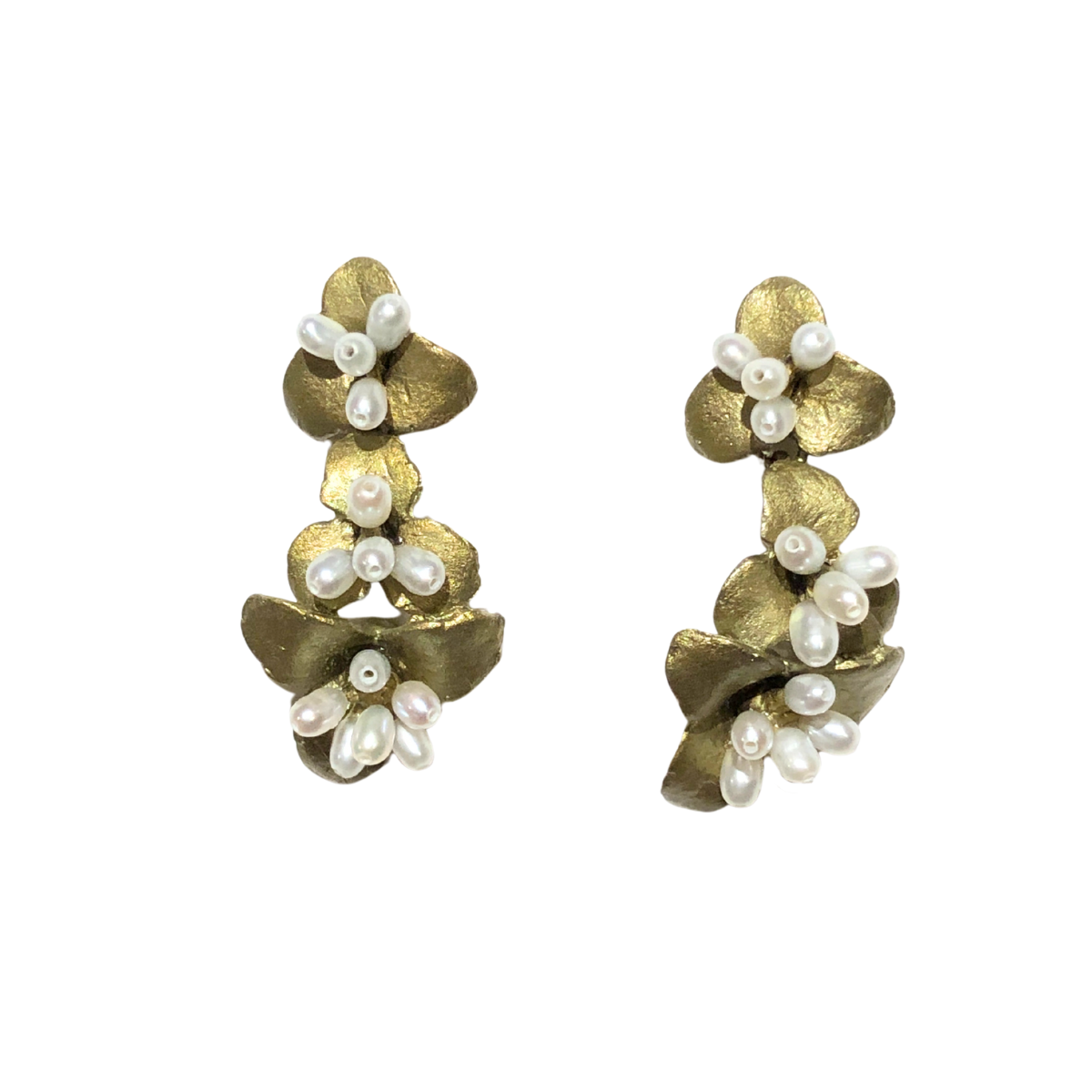 Michael Michaud Barberry Freshwater Pearls Earrings.png