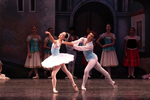 Coppelia Act 3 Sean and Zixi 3.jpg