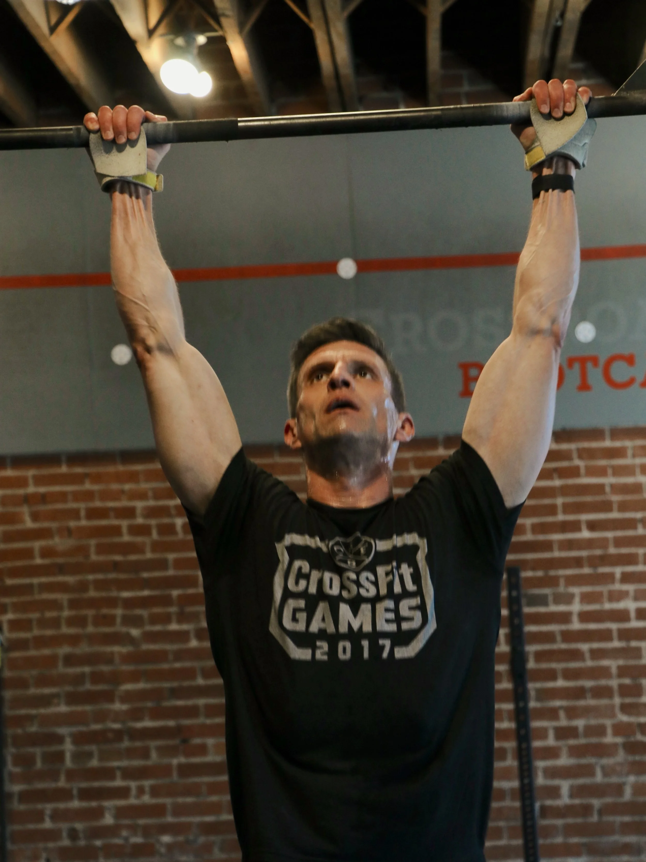 Pull up. Chest to bar. Bar muscle up. All in one day? 
🥵🥵🥵🥵