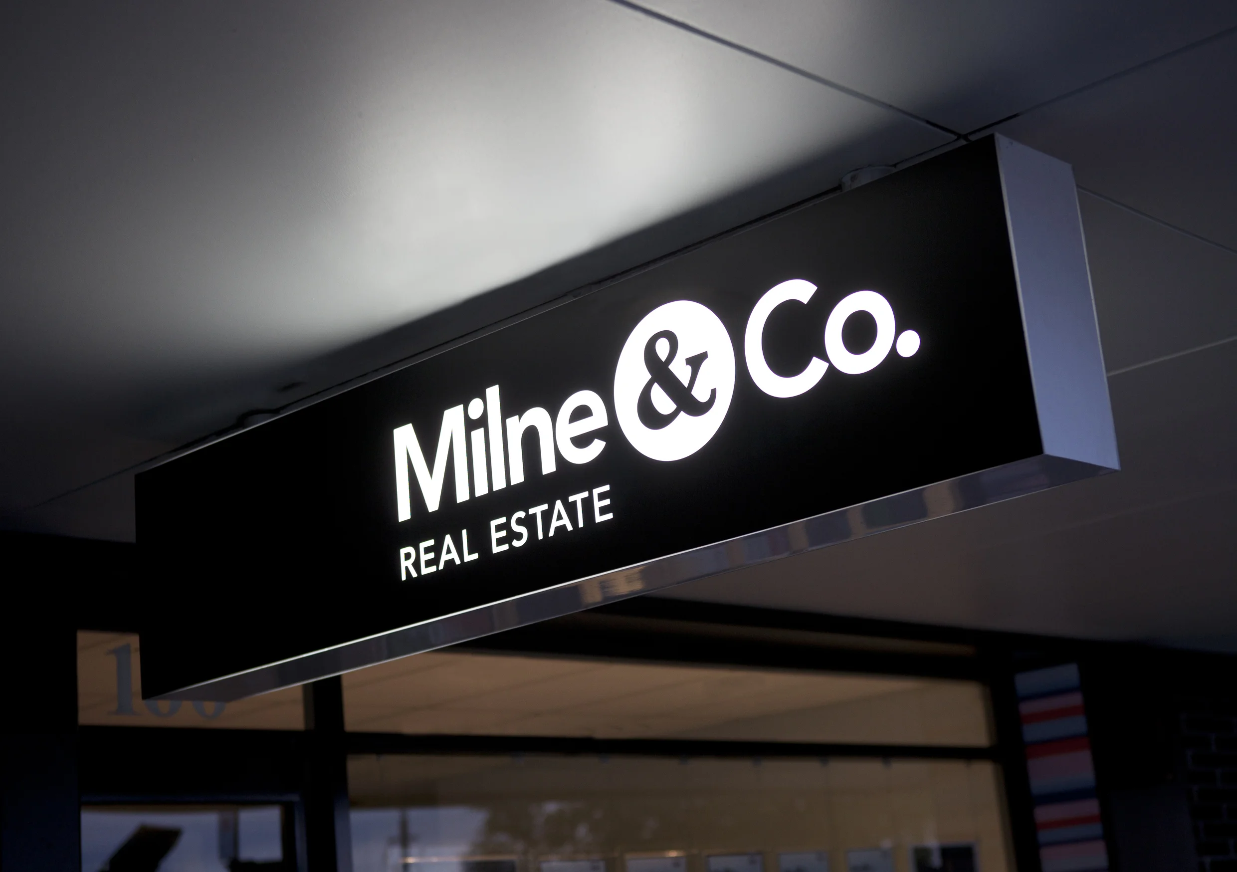 Milne&Co_exterior_5838.jpg