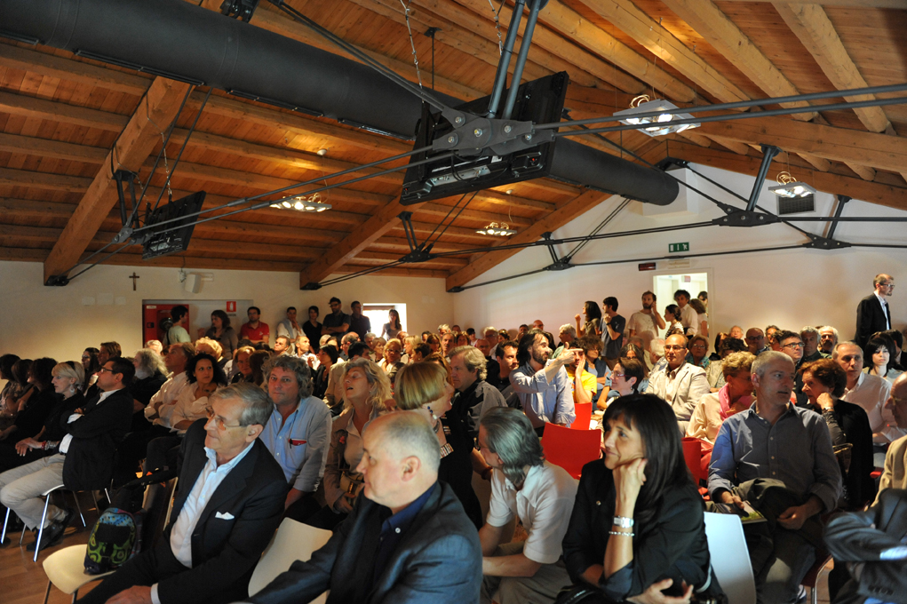 Audience at screening and discussion of "Walter Rosenblum: In Search of Pitt Street"