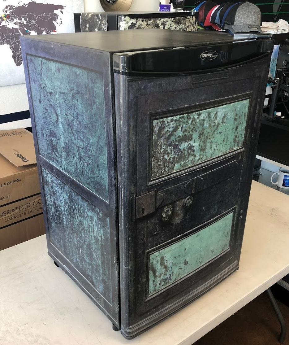 IC Vintage Safe Mini Fridge Wrap