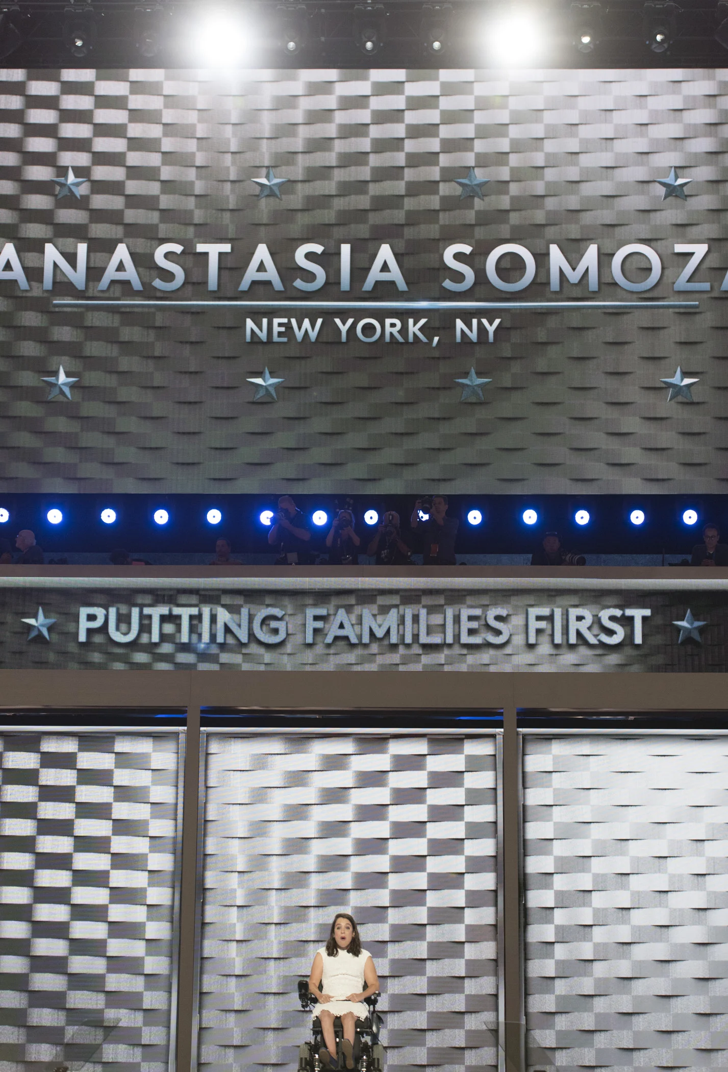 DNC - Night 1_019_16435.jpg