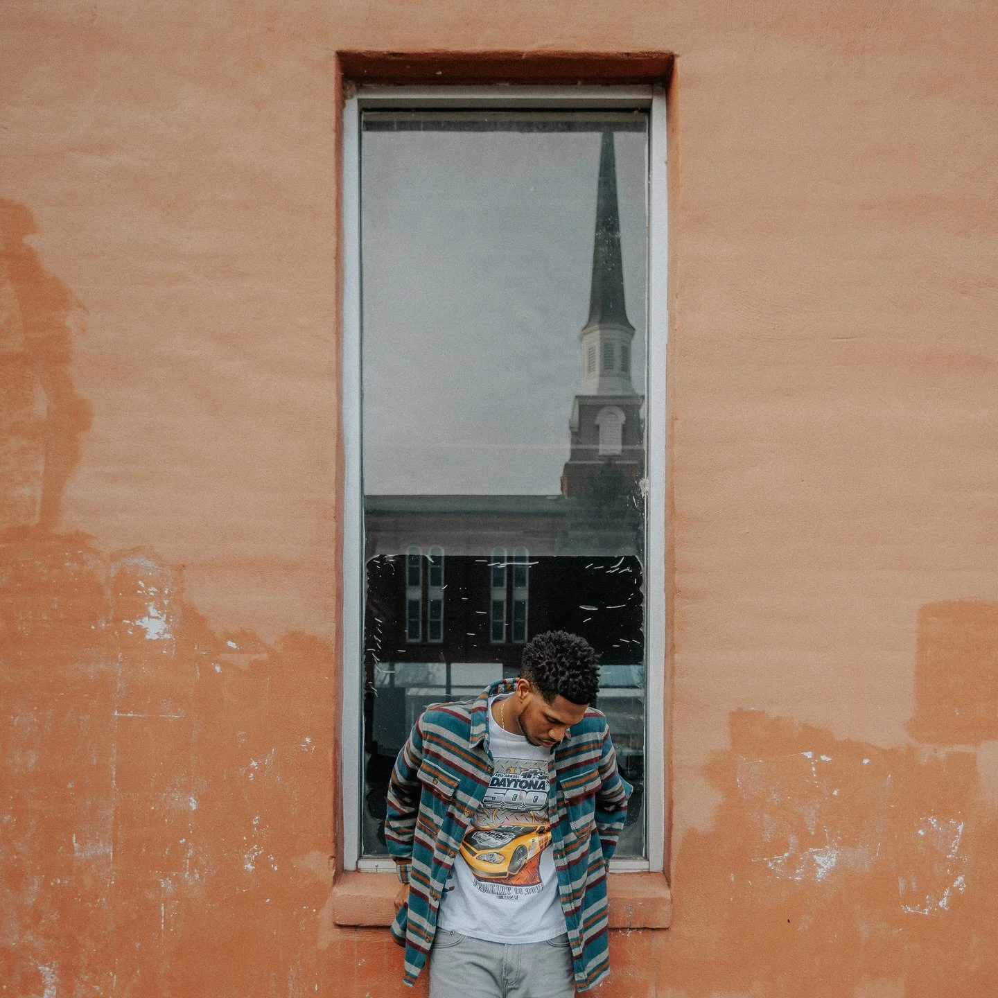 My new instrumental project &ldquo;Somewhere&rdquo; is out now on all streaming platforms | Link in my bio 👨🏾&zwj;🔬 
___________
📸: Isaac Brenny @isaacbrenny 

#instrumental #explore #beats #hiphop #anthoneray