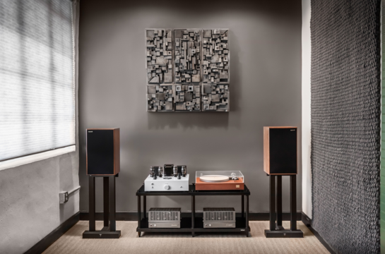 Deja Vu Audio South Grey Room