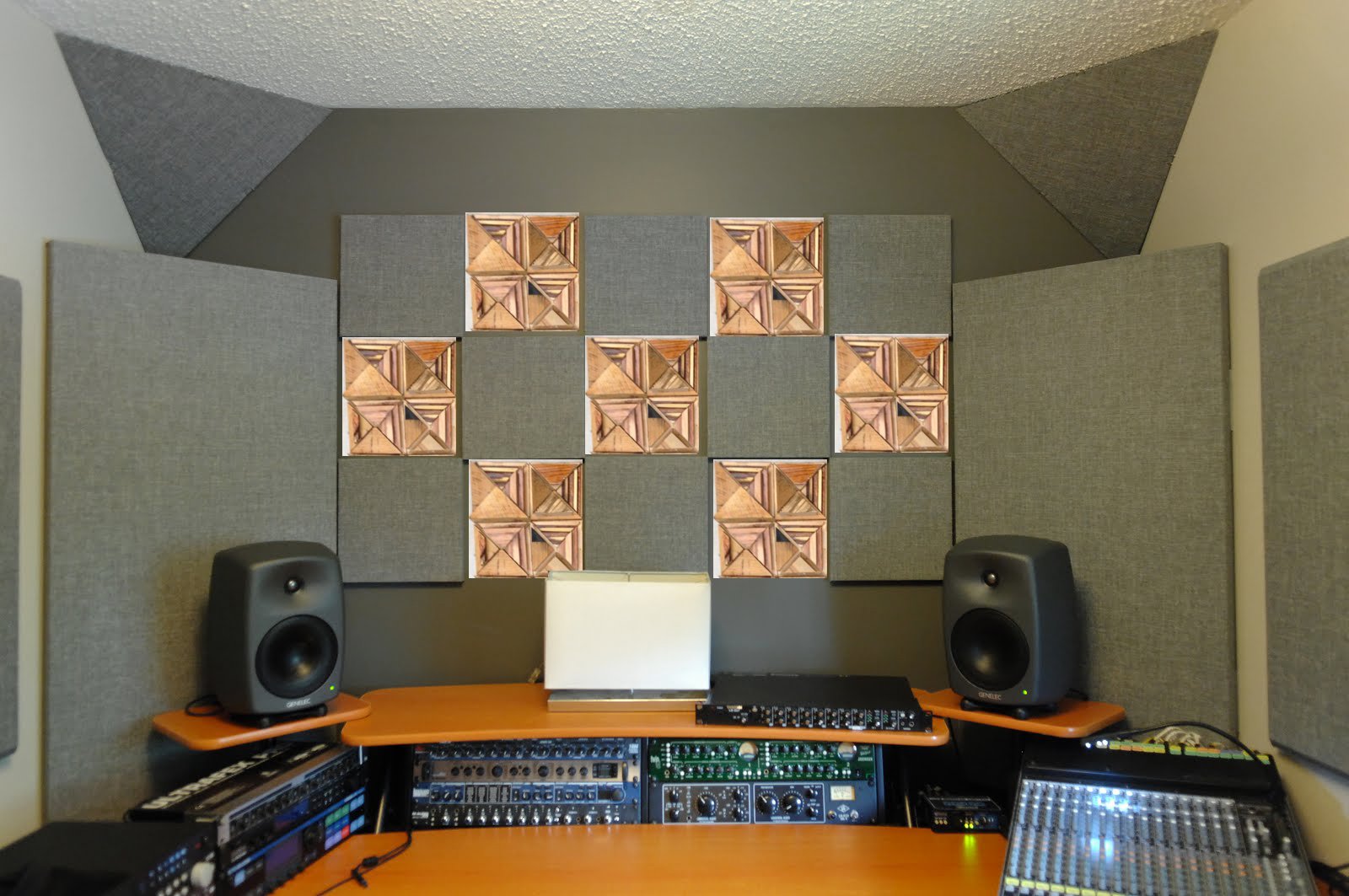 Phase 2: Mock-Up Control Room wall 1