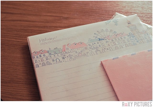 CityGirlSearchingStationeryGiveaway2.jpg