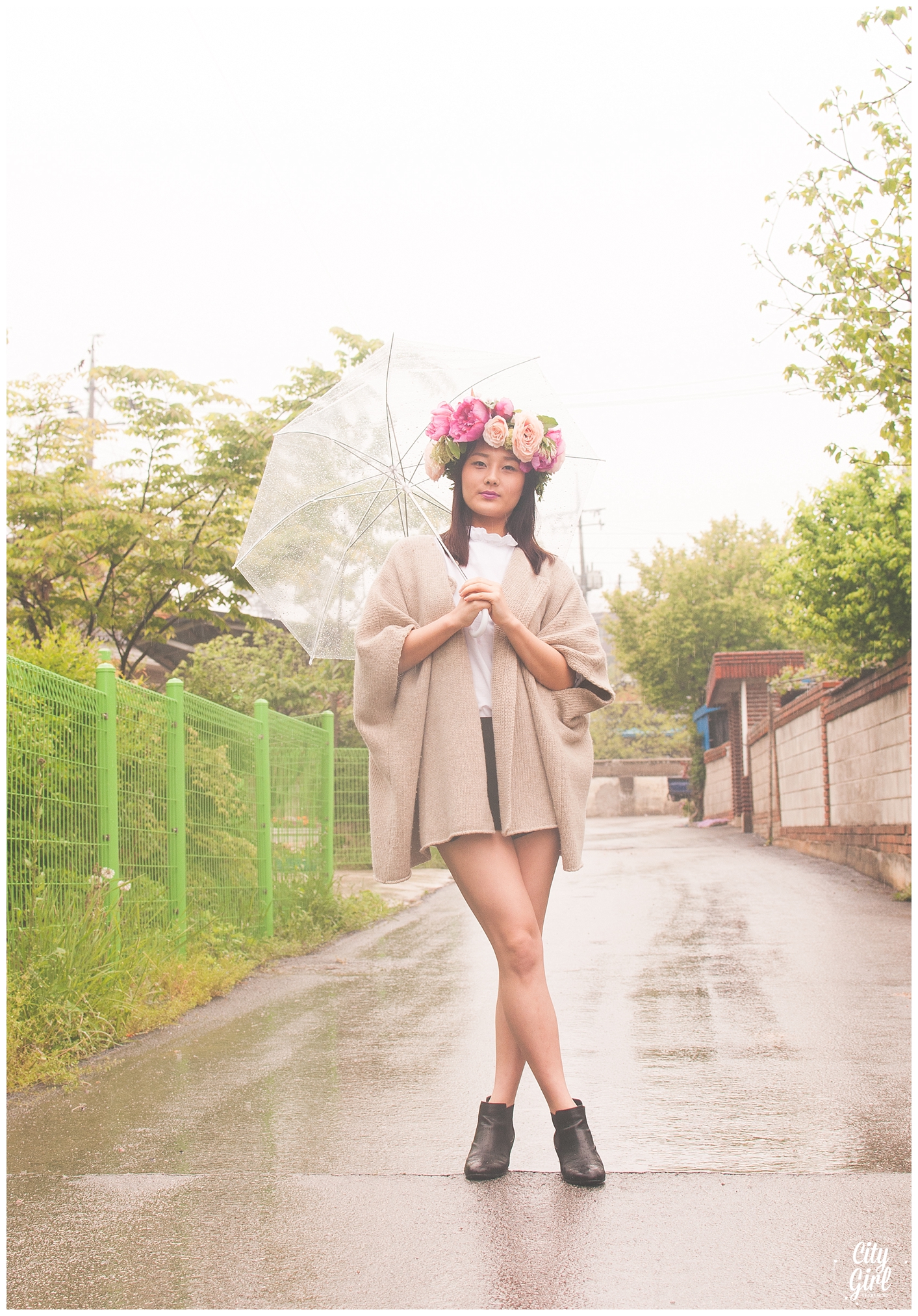 CityGirlSearchingKoreanFlowerCrownStyledShoot_0008.jpg