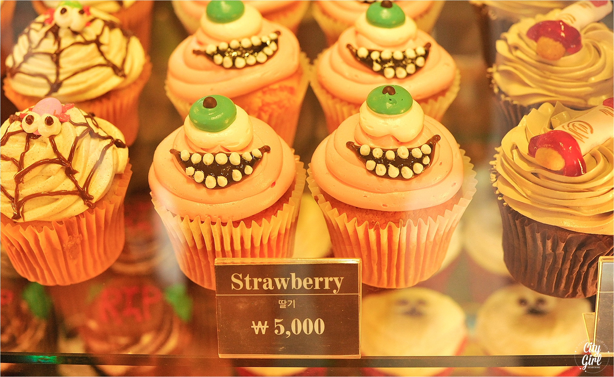 MonsterCupcakeSeoul_0003.jpg