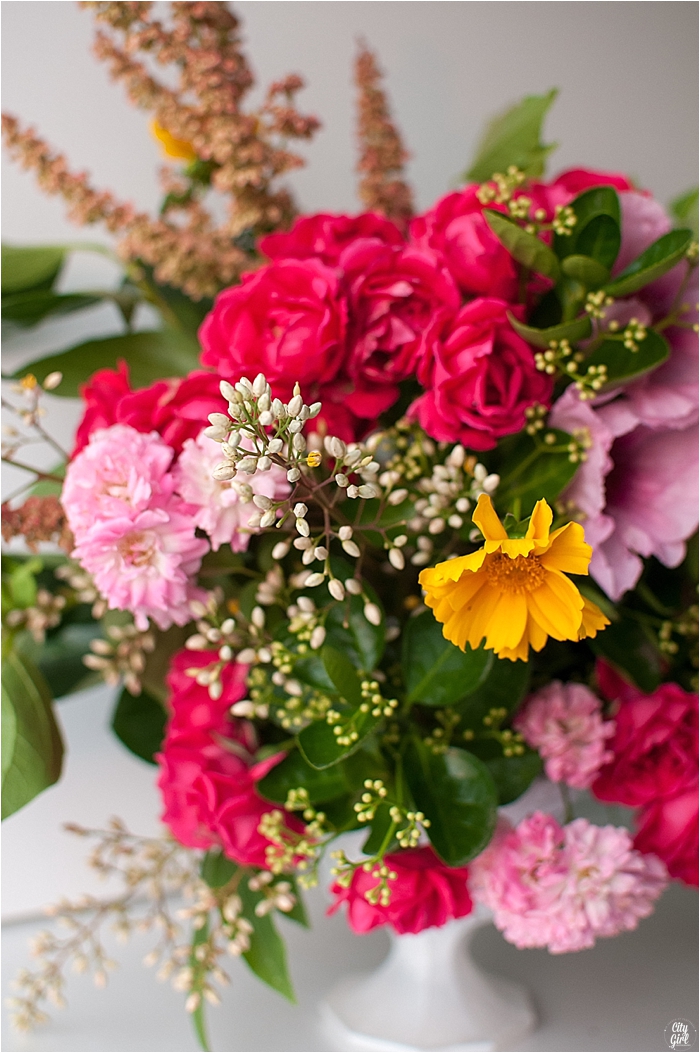 DIYVaseFlowerArrangementCityGirlSearching_0024.jpg