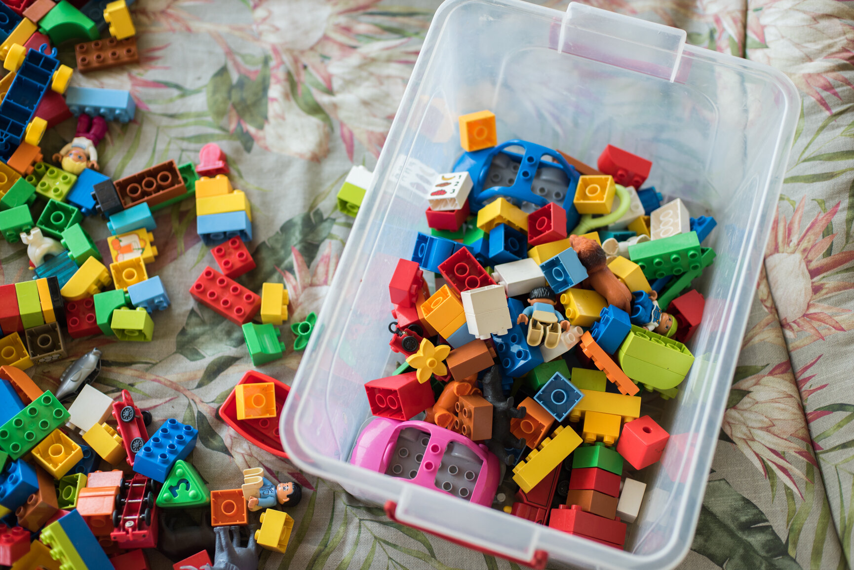 Duplo Activity for Toddlers (3 of 5).jpg