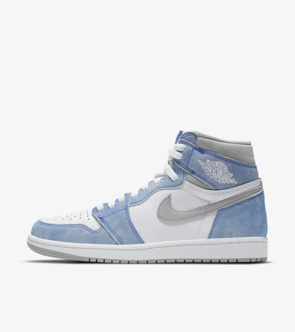 air-jordan-1-hyper-royal-release-date.jpeg