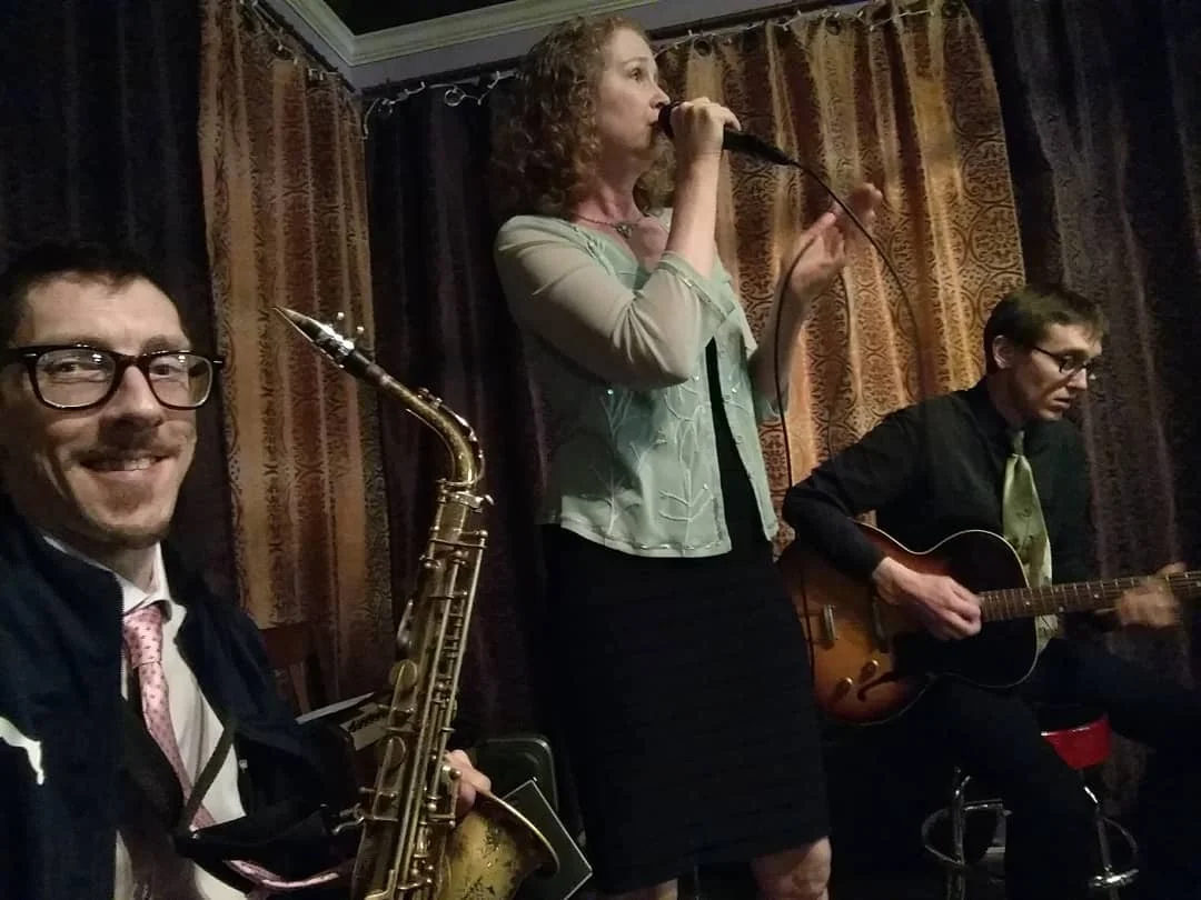 DLT Prosecco pic.jpg