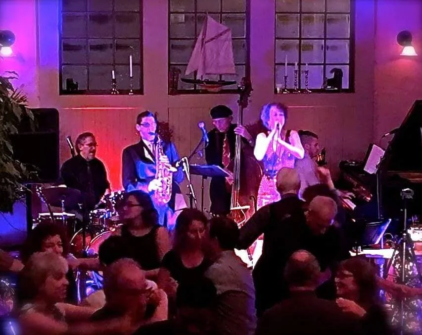 JC DL C house 2017 .jpg