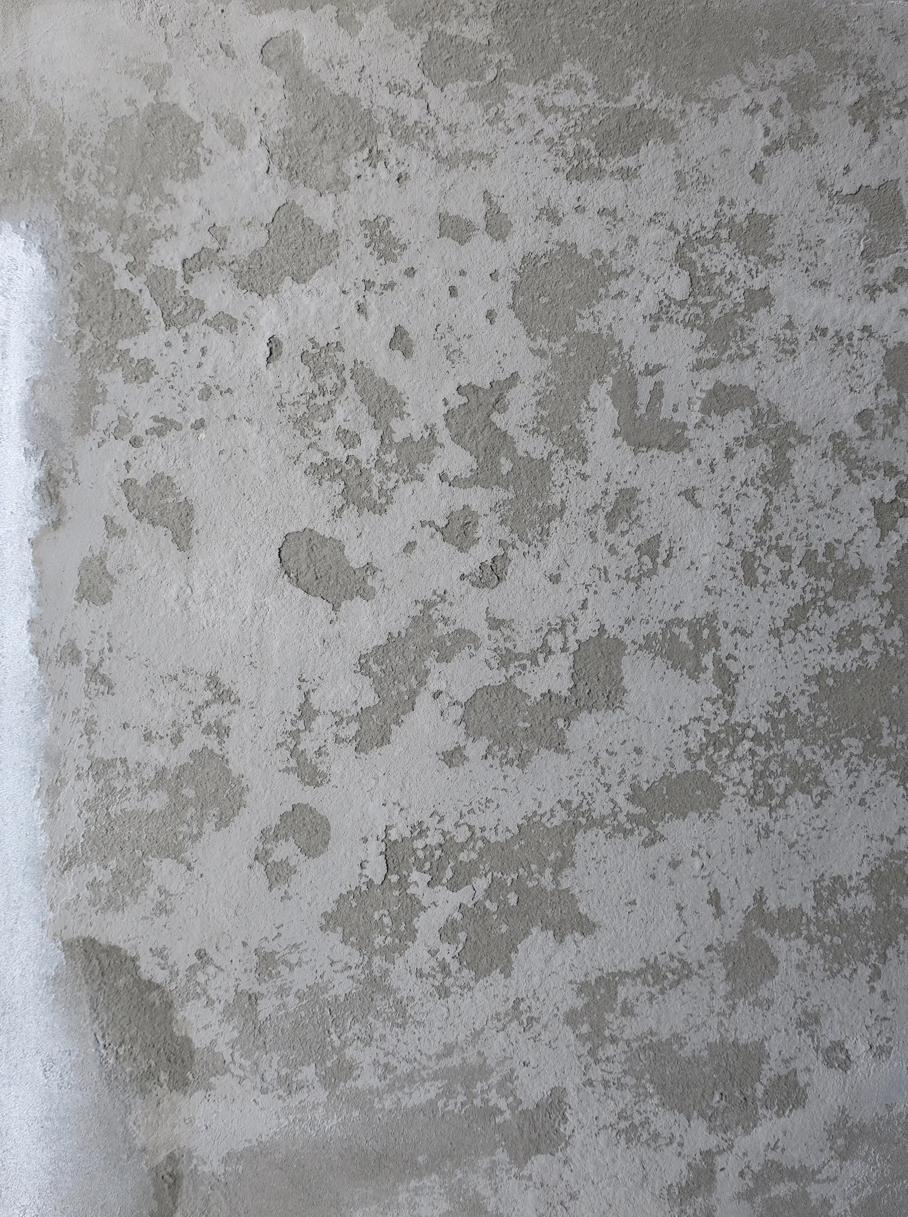 Huber_Untitled-White-on-Concrete-VIII.jpg