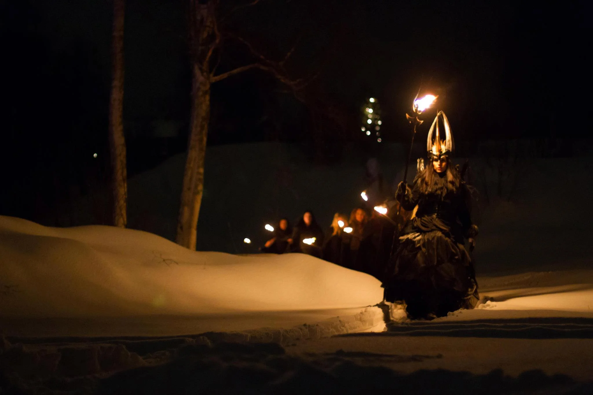 Intervju i P4 Västernorrland om vår lucia i folktron show och alternativa luciatradition