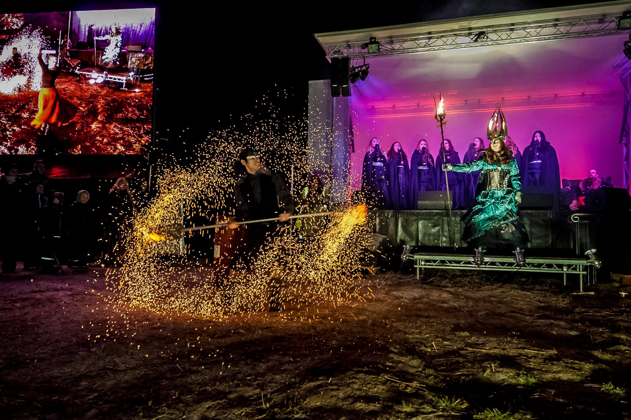 Ledskärm och mobil scen som www.pro-stage.se hade med sig till Midvinterglöd. Foto: Martin Burmester