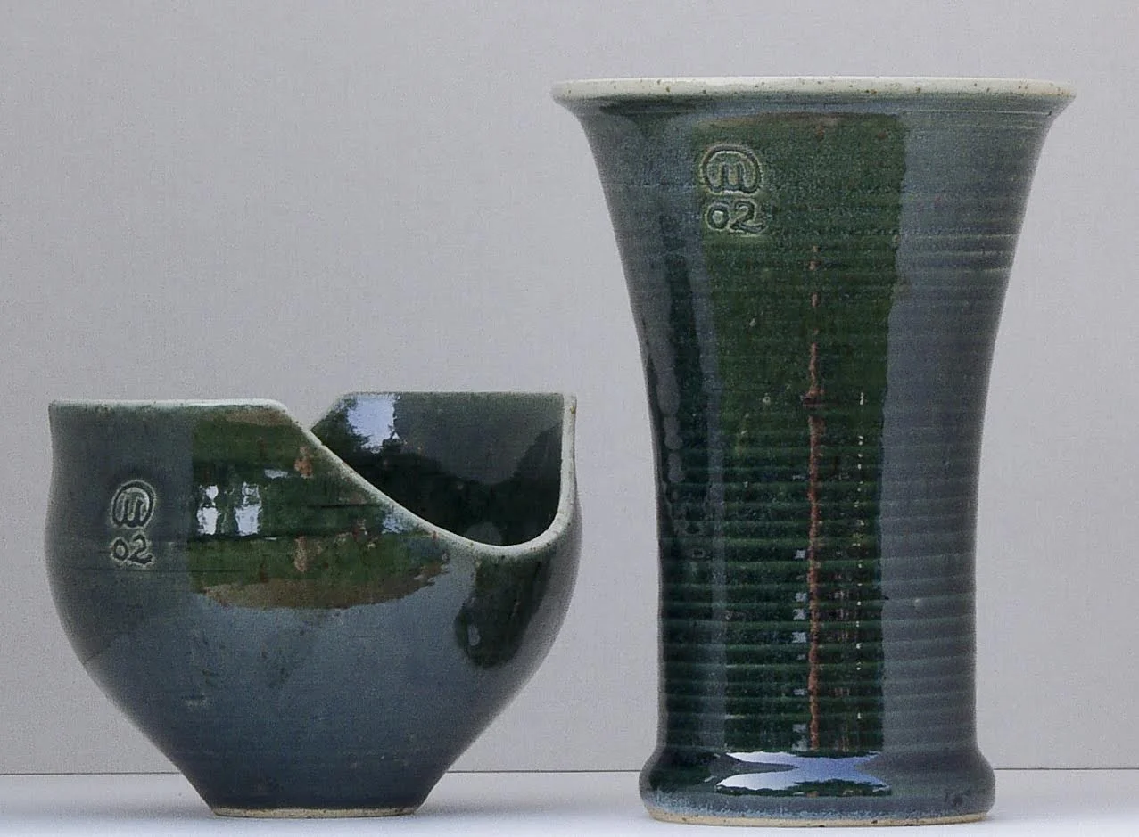 Vi hälsar keramiker Malte Larsson glödhett välkommen till Midvinterglöds julmarknad!