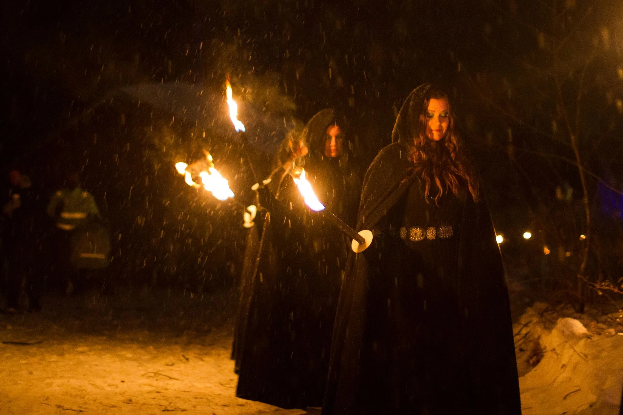 Vokalgruppen Dimmerarýn medverkar i showen Lucia i folkron med sin vackra stämsång