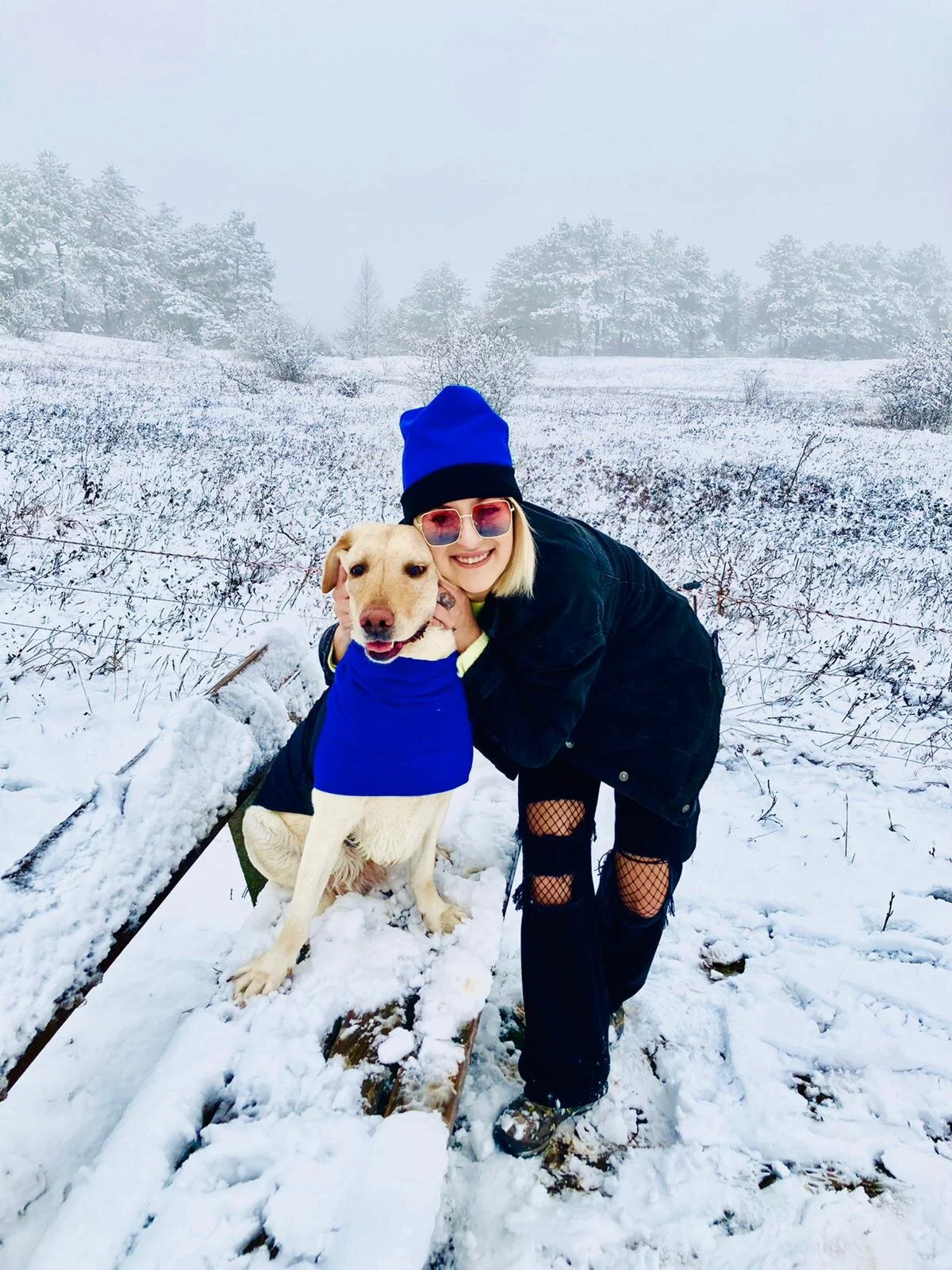 Partnerlook Hundejacke und Damenhaube.jpeg